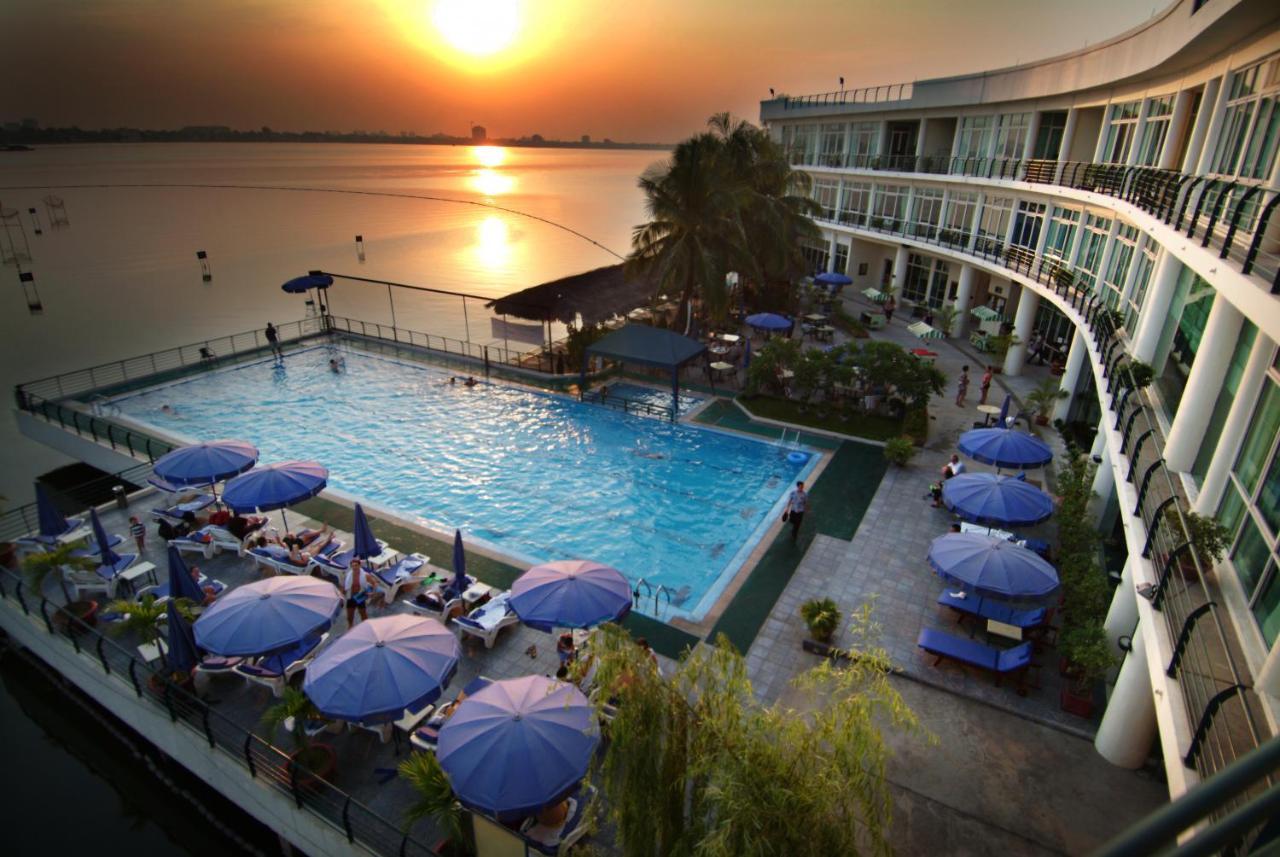 The Hanoi Club Hotel & Residences Esterno foto