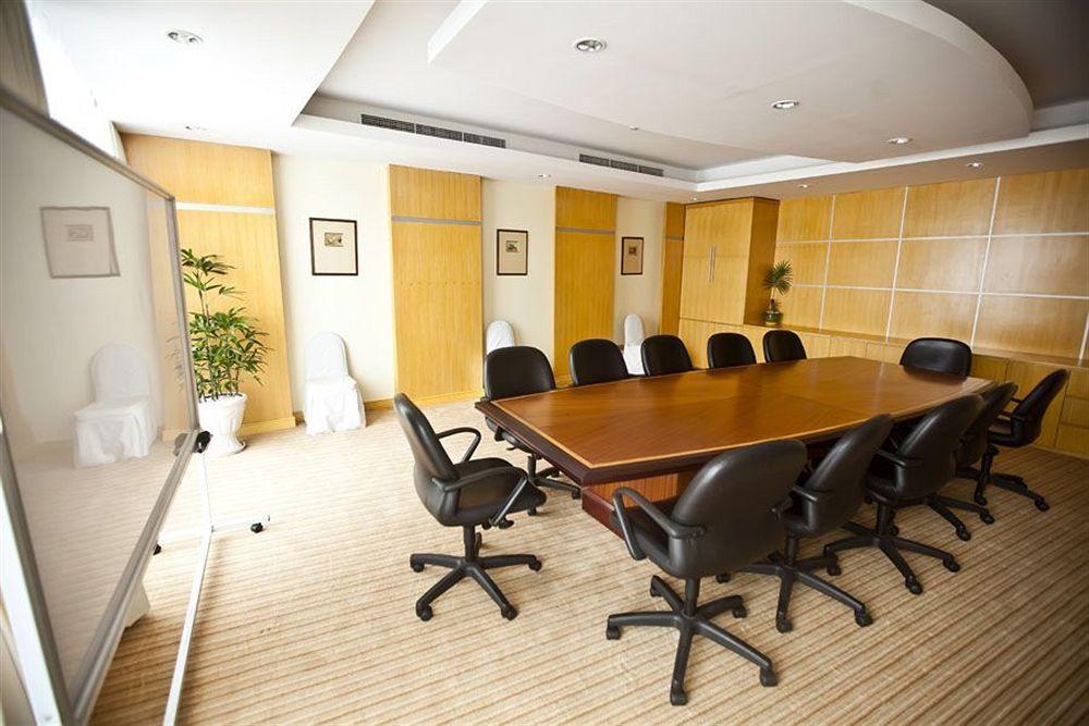 The Hanoi Club Hotel & Residences Esterno foto