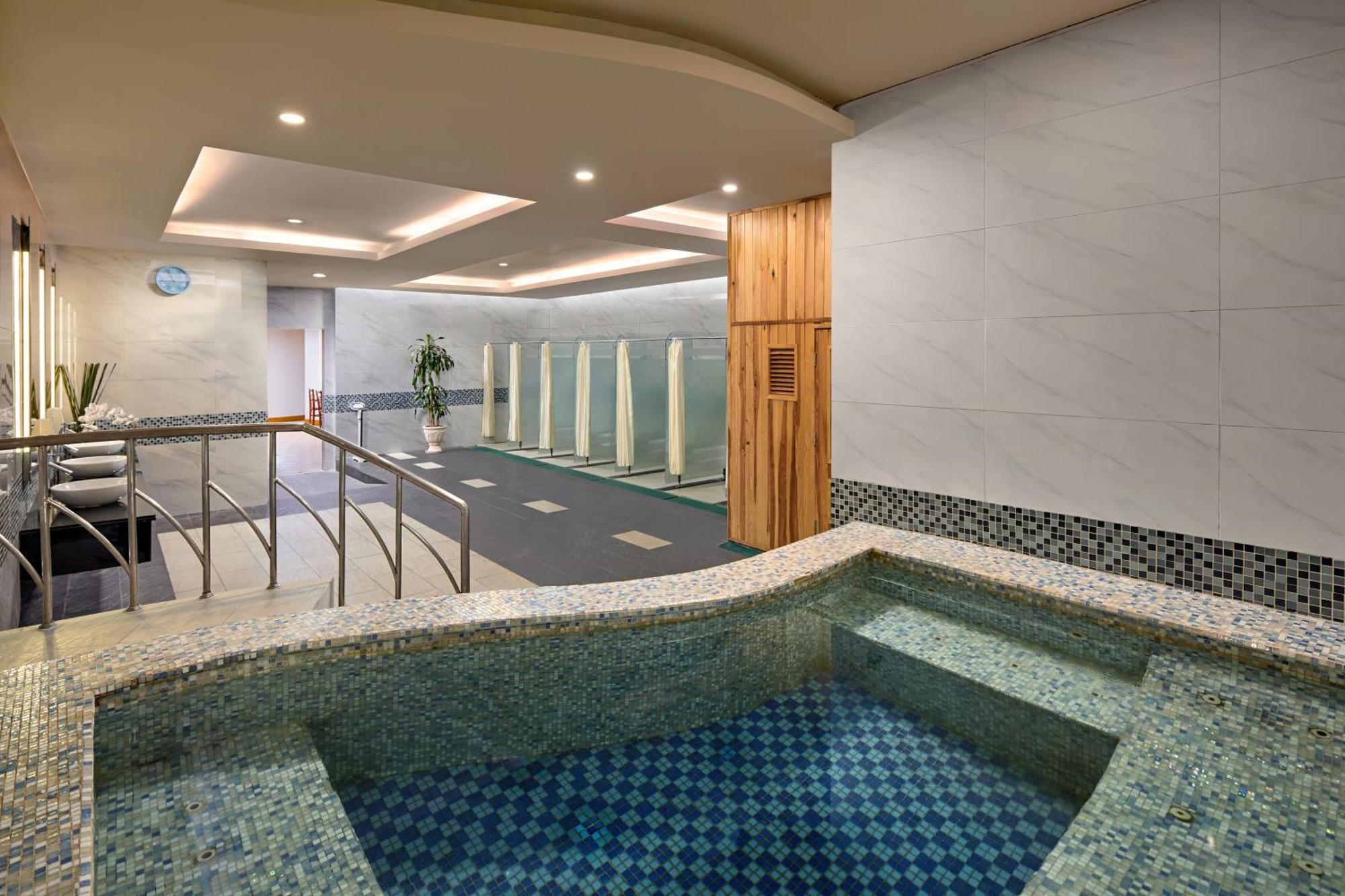 The Hanoi Club Hotel & Residences Esterno foto