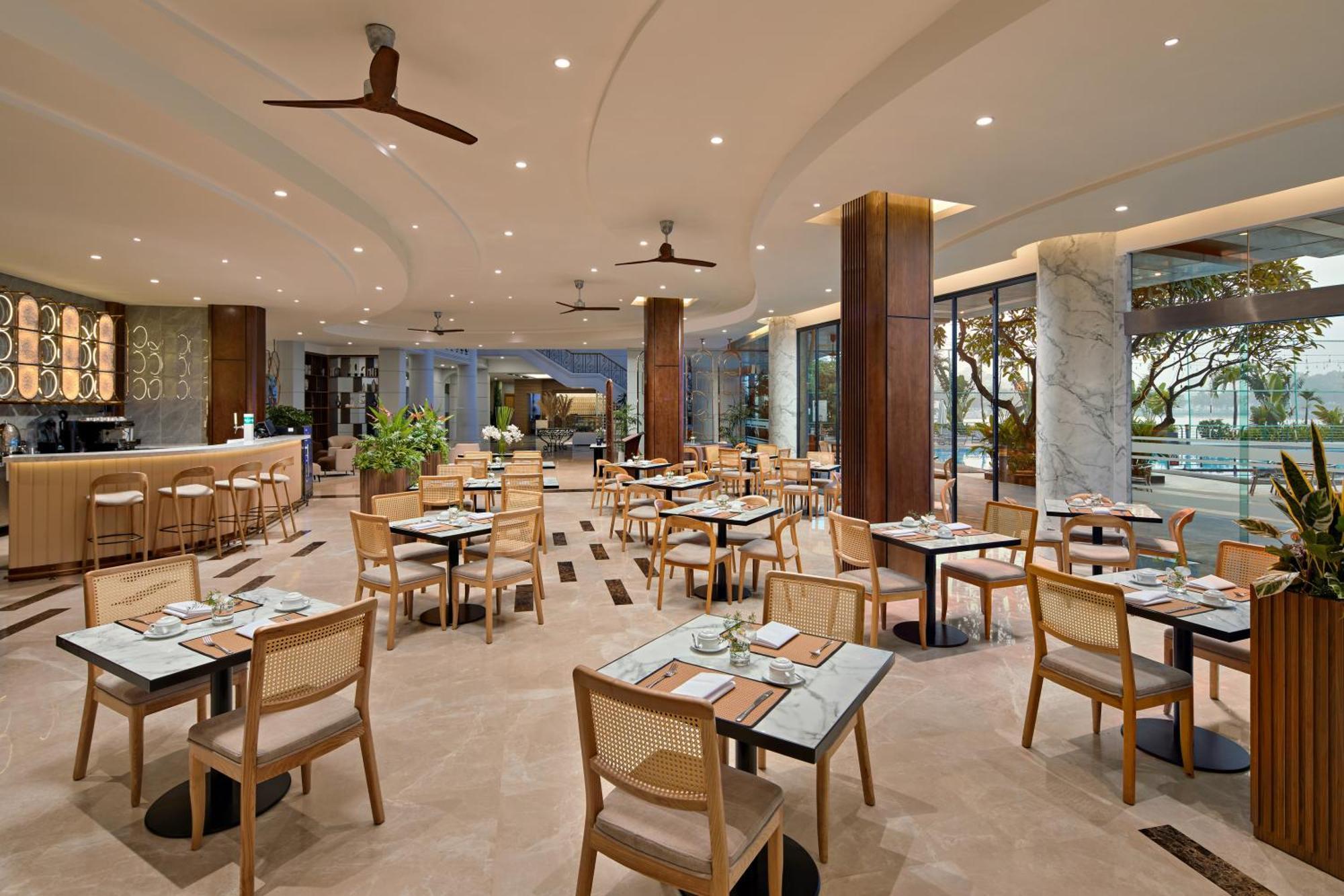 The Hanoi Club Hotel & Residences Esterno foto