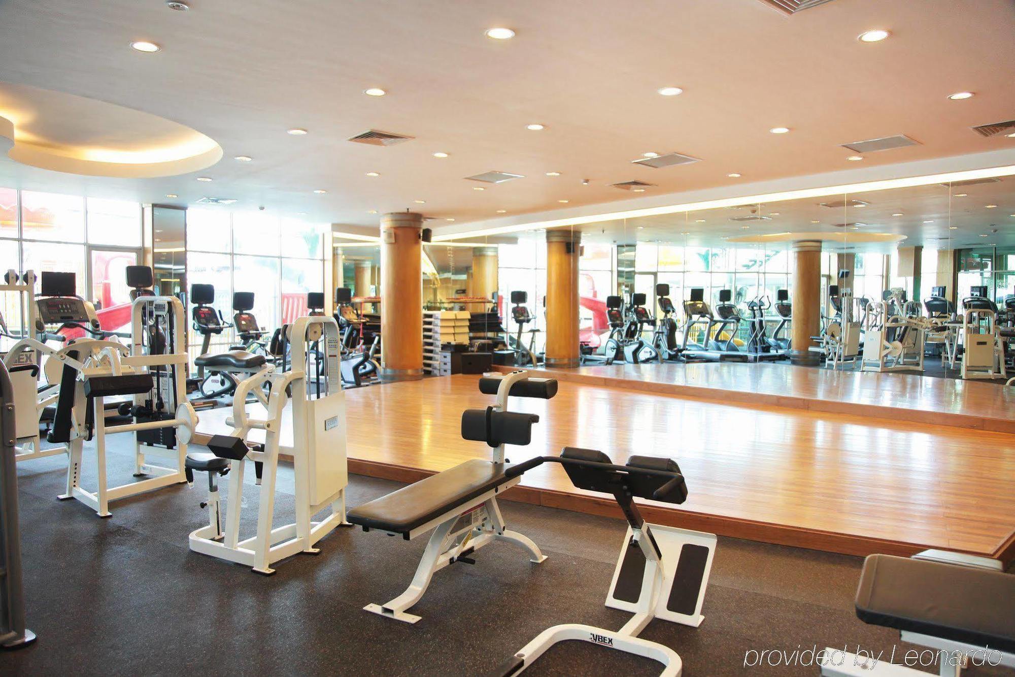 The Hanoi Club Hotel & Residences Esterno foto