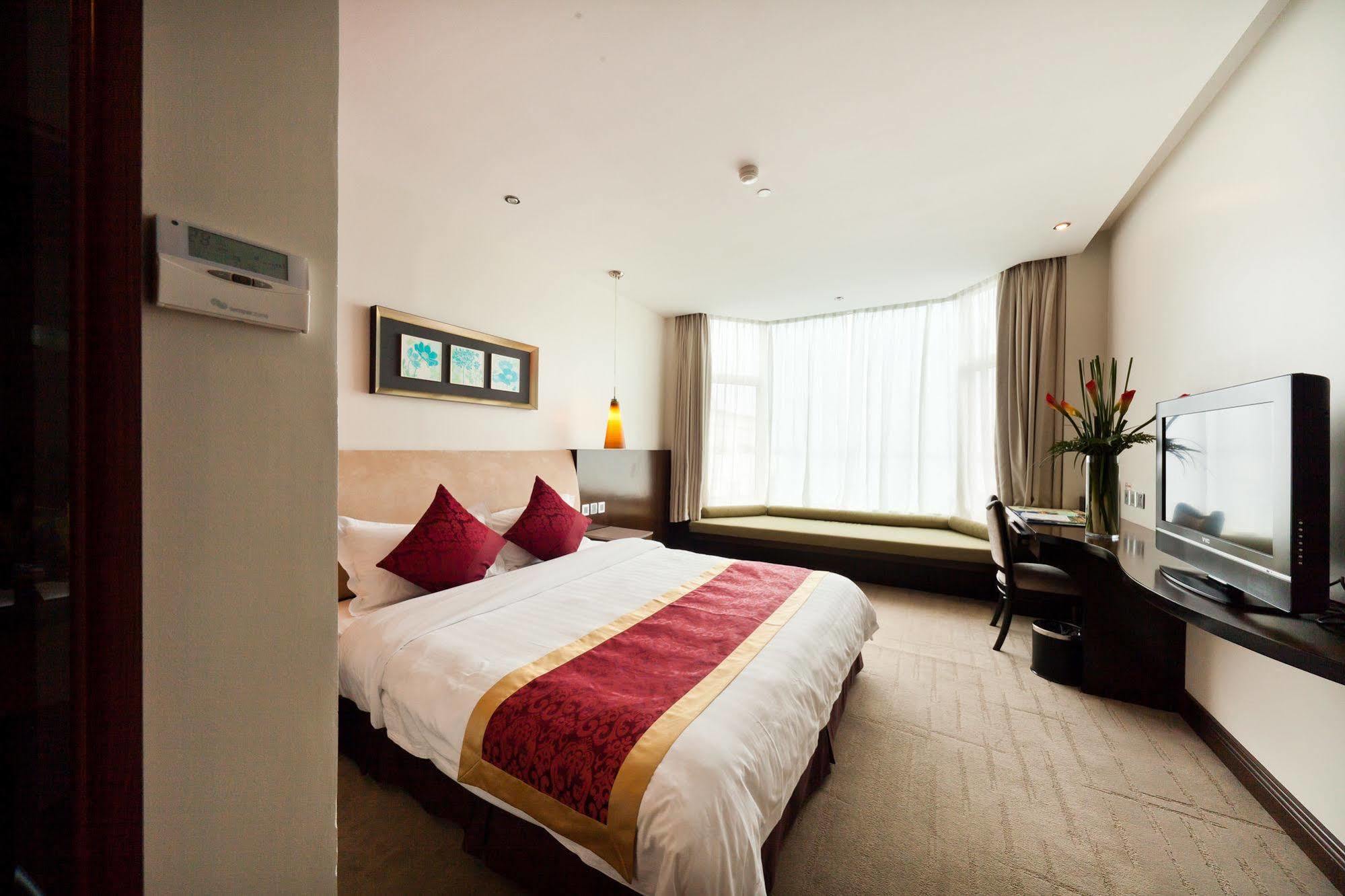 The Hanoi Club Hotel & Residences Esterno foto