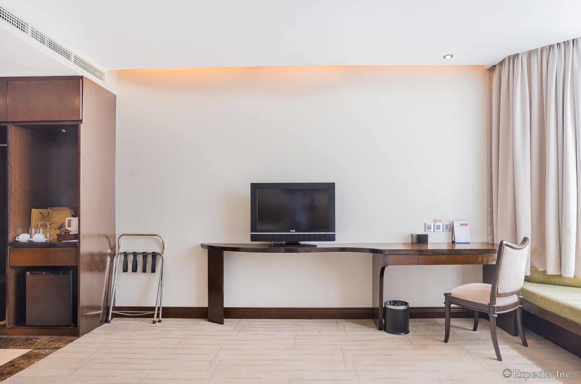The Hanoi Club Hotel & Residences Esterno foto